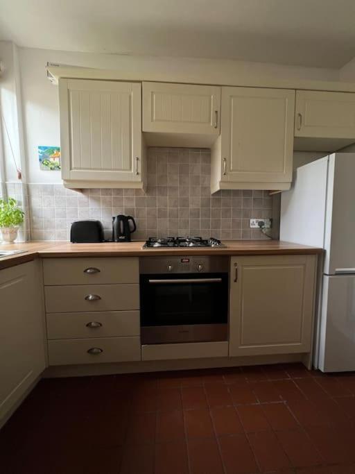 2025 Award Winner Liverpool Strawberry House - 3 Bedrooms מראה חיצוני תמונה
