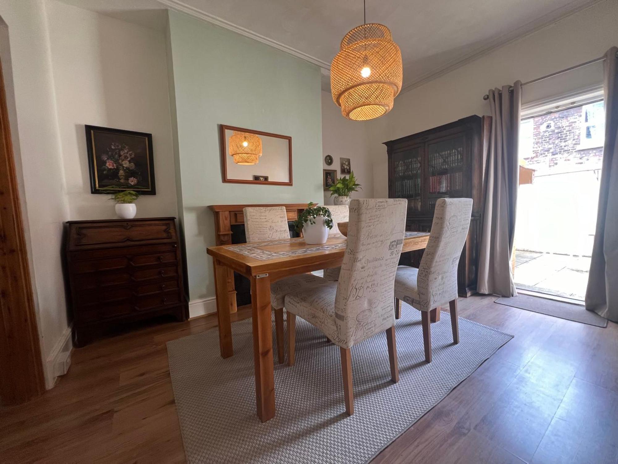 2025 Award Winner Liverpool Strawberry House - 3 Bedrooms מראה חיצוני תמונה